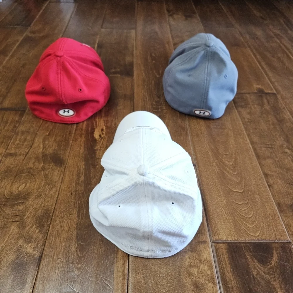 BUNDLE: 3 Under Armour baseball caps size M/L
